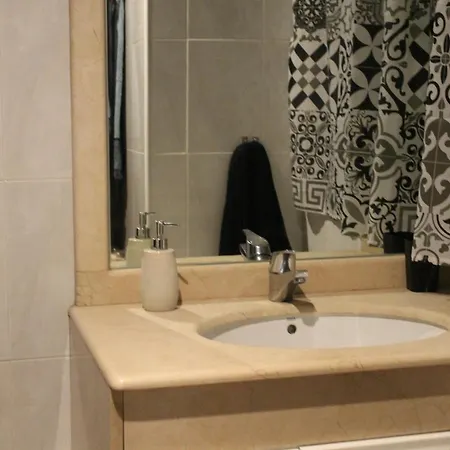 Apartamento Duplex Amplio,parking Wifi, 2 Terrazas, Bien Conectado Con Playas, Zona Segura Vigo