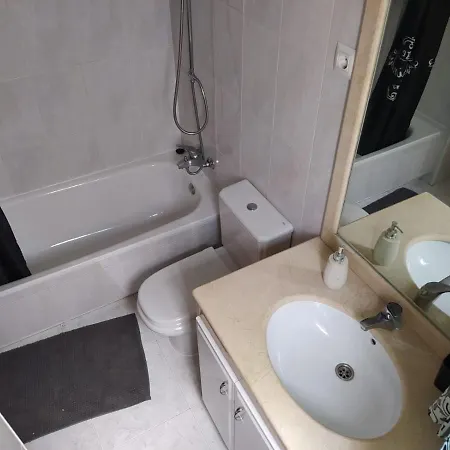 Duplex Amplio,parking Wifi, 2 Terrazas, Bien Conectado Con Playas, Zona Segura Apartamento Vigo