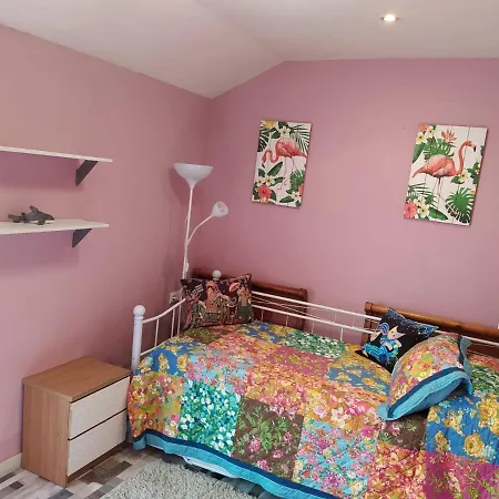 Apartamento Duplex Amplio,parking Wifi, 2 Terrazas, Bien Conectado Con Playas, Zona Segura *